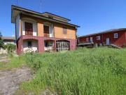 Case e ville in vendita di 243 m² in Via Leonardo da...