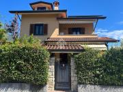 Case e ville in vendita di 244 m² in Via Bosca del Pomo, 1