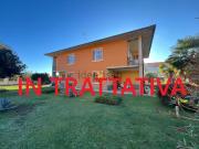 Case e ville in vendita di 244 m² in Via Enrico Fermi