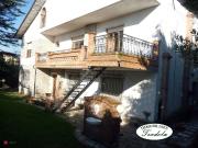 Case e ville in vendita di 245 m²