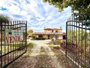 Case e ville in vendita di 245 m² in Strada Buon Respiro, 21