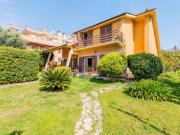 Case e ville in vendita di 245 m² in Via delle Mimose, 18 Case e ville in vendita di 245 m² in Via delle Mimose, 18