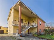 Case e ville in vendita di 245 m² in Via Giovanni XXIII, 2