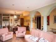 Case e ville in vendita di 245 m² in Via Lago di Paola, 75