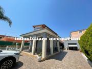 Case e ville in vendita di 245 m² in Via Monte Pellegrino