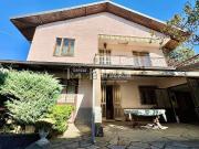 Case e ville in vendita di 245 m² in Via Montegrappa