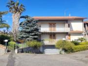 Case e ville in vendita di 245 m² in Via Tropea, 28