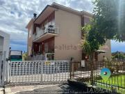 Case e ville in vendita di 246 m² in Via Fratelli Manzotti