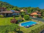 Case e ville in vendita di 246 m² in Via Privata al Buscon