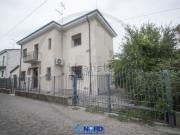 Case e ville in vendita di 247 m² in Via Pietra