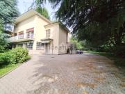 Case e ville in vendita di 249 m² in Via Statale, 132