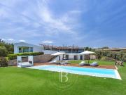 Case e ville in vendita di 2500 m²