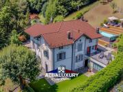 Case e ville in vendita di 250 m²