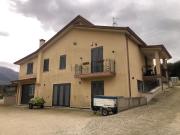 Case e ville in vendita di 250 m² in Strada di Colle Marocco