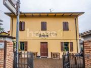 Case e ville in vendita di 250 m² in Via Alessandro...