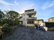 Case e ville in vendita di 250 m² in Via Amilcare Ponchielli
