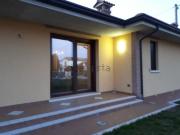 Case e ville in vendita di 250 m² in Via Bolognesi