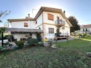 Case e ville in vendita di 250 m² in Via Bolotana