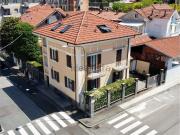 Case e ville in vendita di 250 m² in Via Chiampo, 16