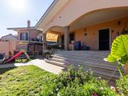 Case e ville in vendita di 250 m² in Via Cremosano