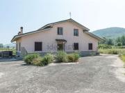 Case e ville in vendita di 250 m² in Via del Pantano, 32