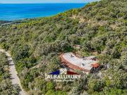 Case e ville in vendita di 250 m² in Via delle Ginestre, 20