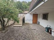 Case e ville in vendita di 250 m² in Via di Villaromana, 35