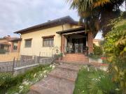 Case e ville in vendita di 250 m² in Via Don Luigi Sturzo