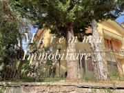 Case e ville in vendita di 250 m² in Via Enrico Fermi