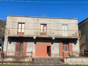 Case e ville in vendita di 250 m² in Via Francesco...
