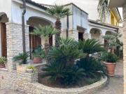 Case e ville in vendita di 250 m² in Via Friuli, 26