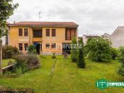 Case e ville in vendita di 250 m² in Via Giosuè Carducci, 27