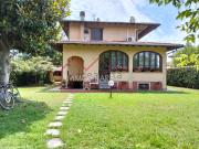 Case e ville in vendita di 250 m² in Via Giuseppe Spinetti