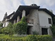 Case e ville in vendita di 250 m² in Via Manzoni