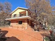 Case e ville in vendita di 250 m² in Via Monte Po