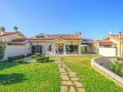 Case e ville in vendita di 250 m² in Via Padre Antonio...