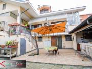 Case e ville in vendita di 250 m² in Via Pavia, 9
