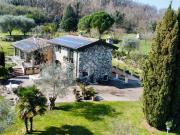 Case e ville in vendita di 250 m² in Via Rossar, 12