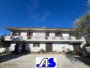 Case e ville in vendita di 250 m² in Via Spirito Santo, 1500