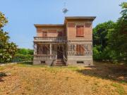 Case e ville in vendita di 251 m² in Via Roma, 3