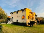 Case e ville in vendita di 252 m² in Via di Spregamore, 245