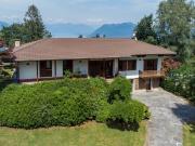 Case e ville in vendita di 252 m² in Via Vanzone, 6