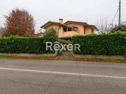 Case e ville in vendita di 253 m² in Via Certosa, 4