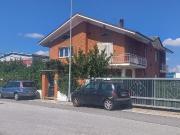 Case e ville in vendita di 254 m² in Via Pinerolo, 68