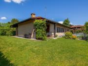 Case e ville in vendita di 257 m² in Via Abate G. Pozzone