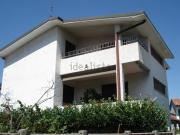 Case e ville in vendita di 257 m² in Via Tommaso Grossi