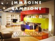 Case e ville in vendita di 260 m² in Via Bedinella