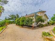 Case e ville in vendita di 260 m² in Via del Mandorlo