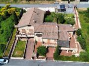 Case e ville in vendita di 260 m² in Via della Corsina, 8