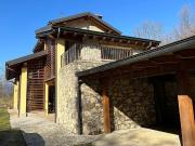 Case e ville in vendita di 260 m² in Via Dosso Cerri